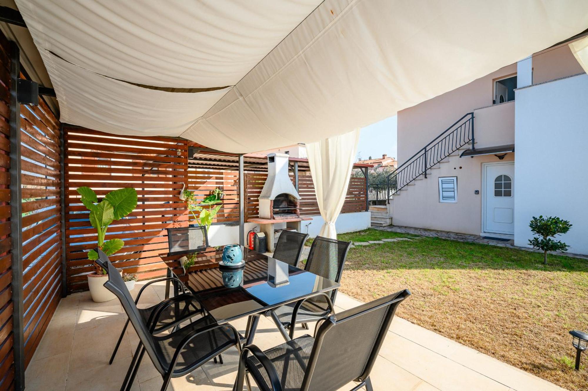 Charming Apartments Rose 1&2 With Pool Poreč Zewnętrze zdjęcie