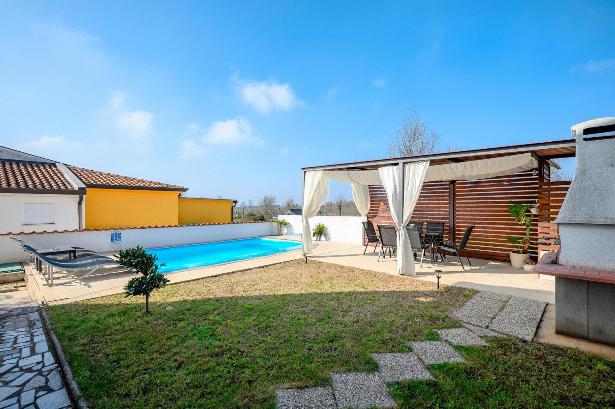 Charming Apartments Rose 1&2 With Pool Poreč Zewnętrze zdjęcie
